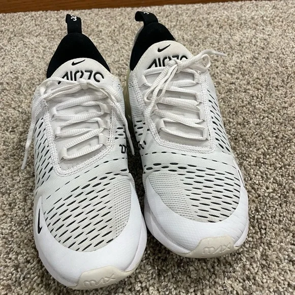 Nike Air Max 270 size 9.5 - Picture 3 of 6